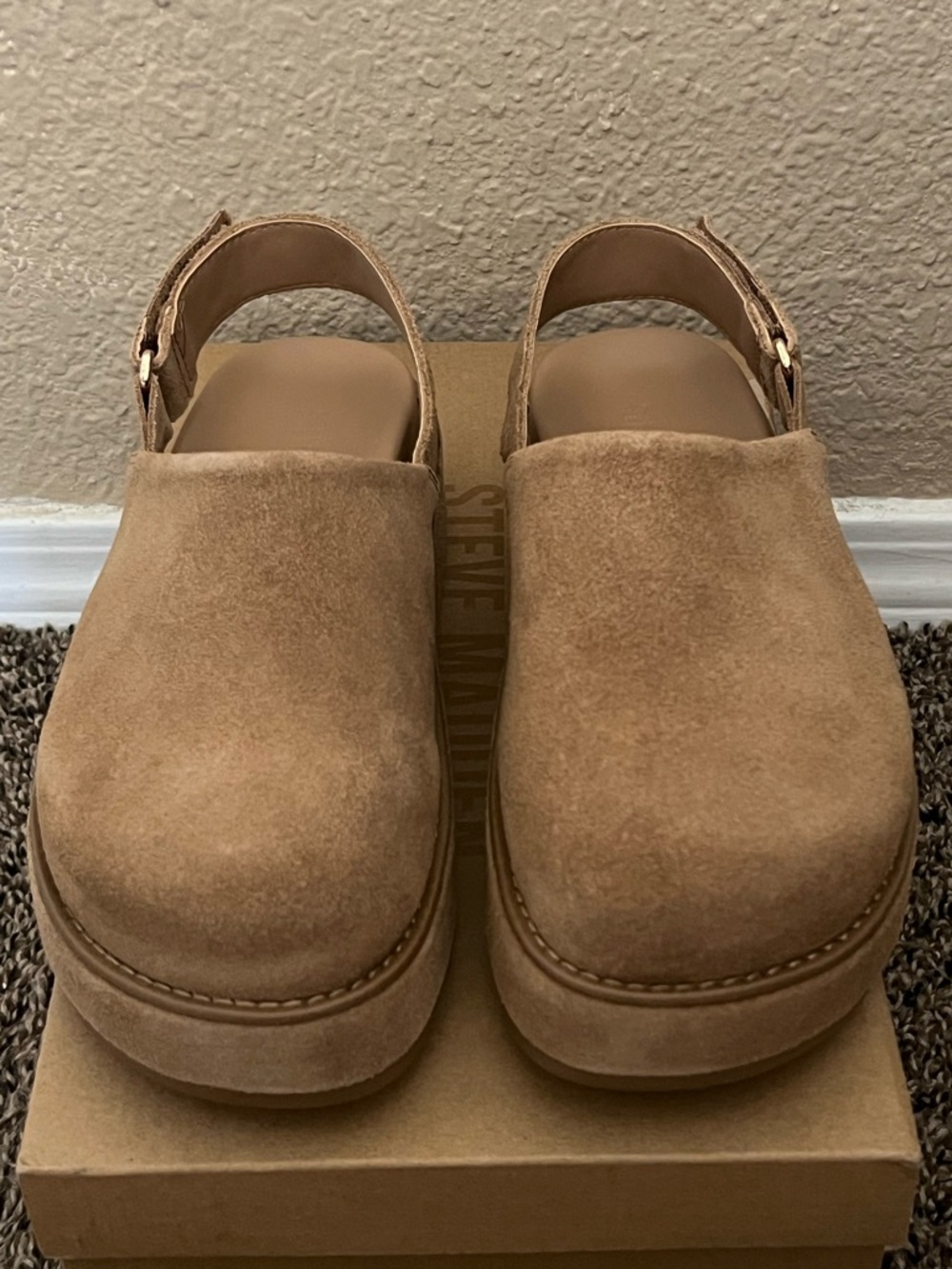Steve Madden Women's Mellow Cognac Suede Clog Shoes Size-6.5